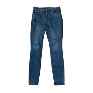 High Waisted Jeans